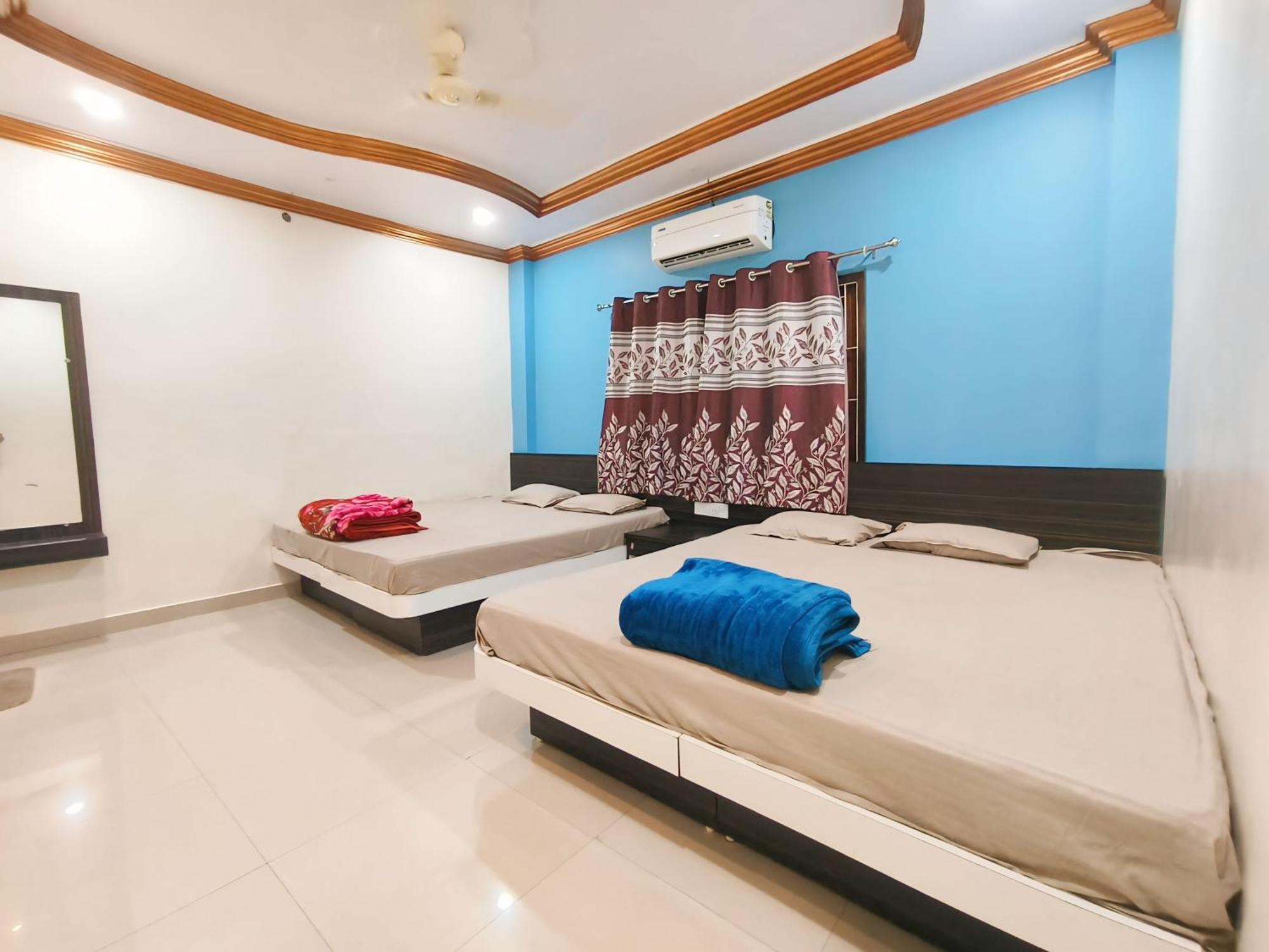 Shree Trilokeshwar Guesthouse Uddzsaín Kültér fotó