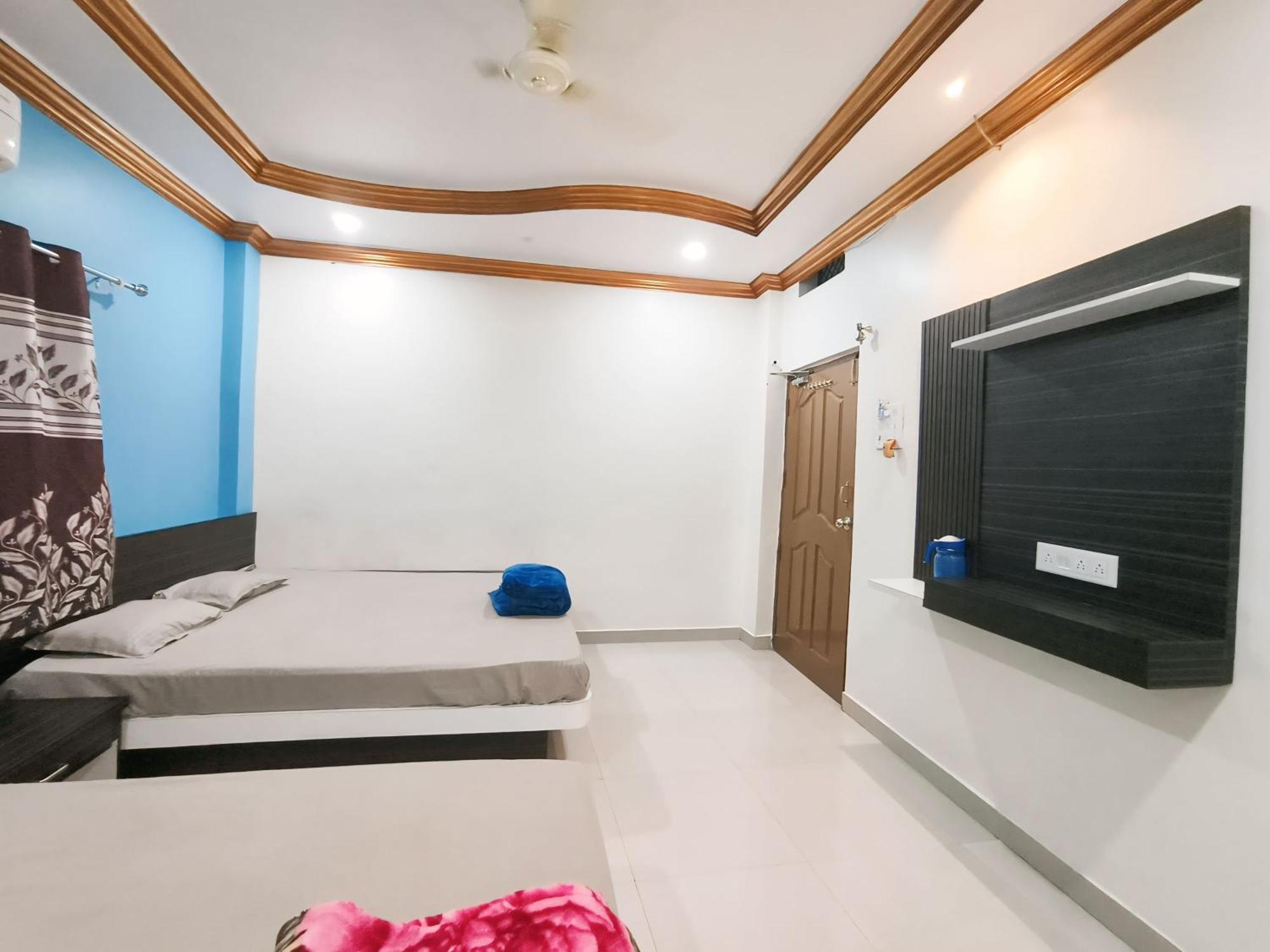 Shree Trilokeshwar Guesthouse Uddzsaín Kültér fotó