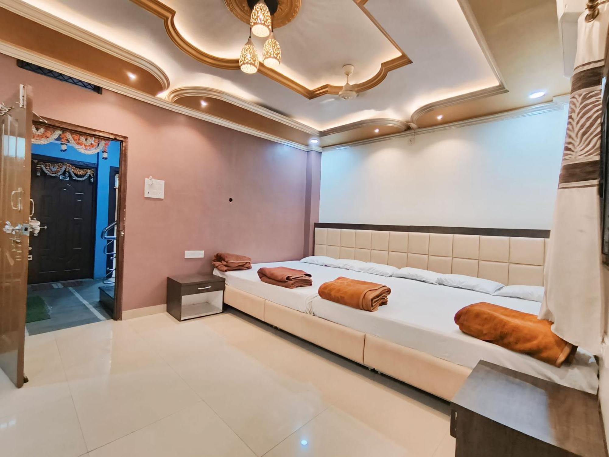 Shree Trilokeshwar Guesthouse Uddzsaín Kültér fotó